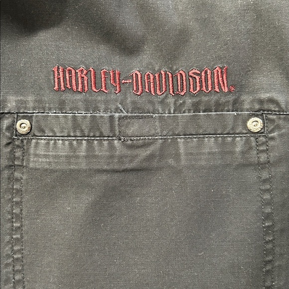 Harley-Davidson short sleeve button down shirt.  XXL - Picture 8 of 10